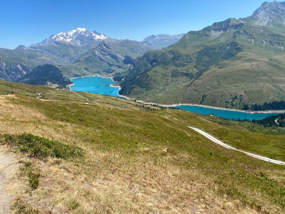 Appartement A Queige Bagian luar foto